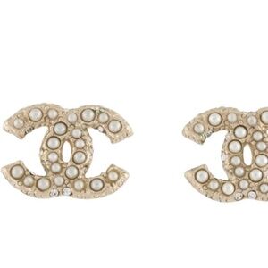 Chanel Earrings Faux Pearl Strass 💯authentic